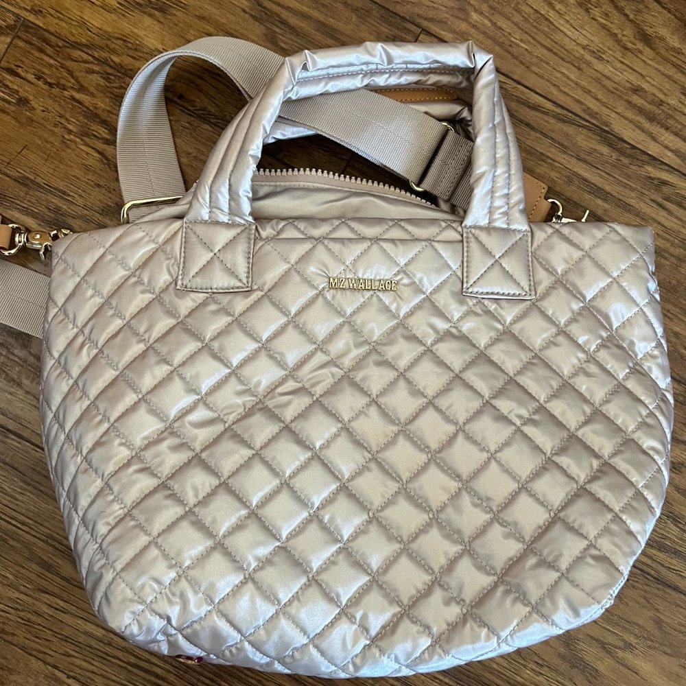 NWOT Rose Gold Medium Metro Tote Deluxe